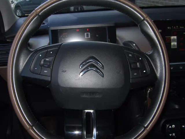 Citroën C4 Cactus 1.2 e-VTi Feel - Navigatie - 2014 Benzine 9