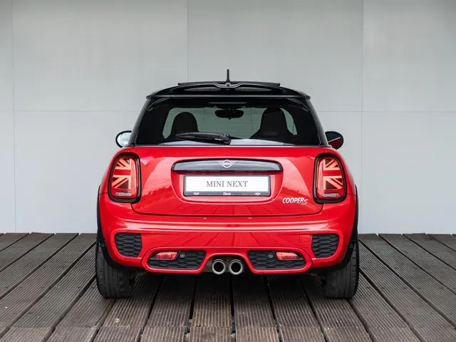 MINI 3-Deurs Cooper S Aut. 2021 Benzine 6