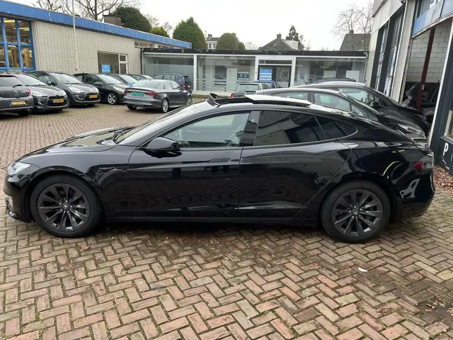 Tesla Model S 75D Auto pilot 2018 Elektrisch 8