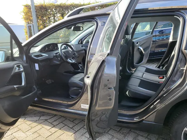 Peugeot 2008 1.2 PureTech Allure 2016 Benzine 21