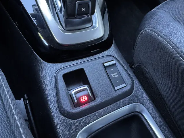 Opel Corsa 1.2 100pk Automaat Edition 2022 Benzine 15