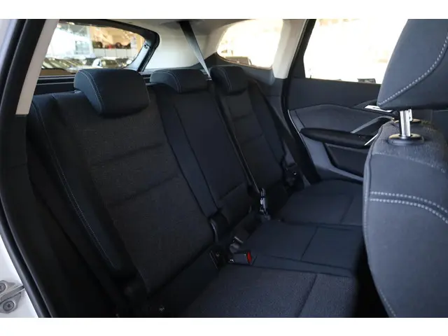 BMW X1 sDrive18i 2022 Benzine 9