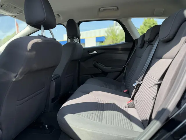 Ford Focus Wagon 1.5 Titanium 2016 Benzine 13