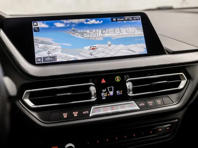 BMW 2 Serie Gran Coupé 218i Sport 2021 Benzine 23