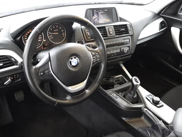 BMW 1 Serie 116i Business Limited Edition 2012 Benzine 8