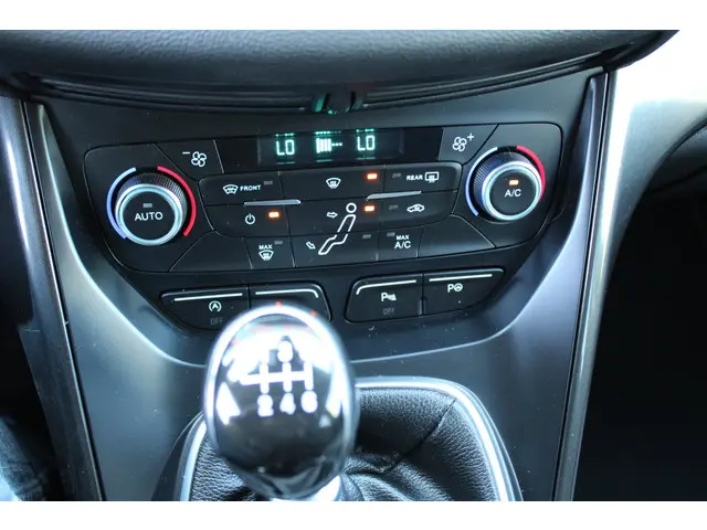 Ford C-MAX 1.0 Titanium 2017 Benzine 10