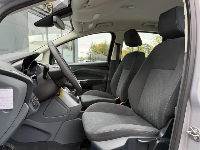 Ford C-MAX 1.0 Titanium 2013 Benzine 7