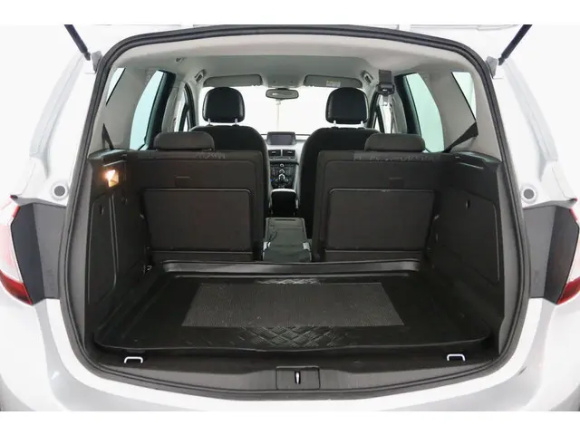 Opel Meriva 1.4 Turbo Cosmo grijs 2015 Benzine 30