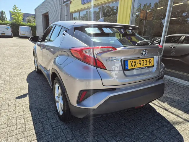 Toyota C-HR 1.8 Hybrid Active 2019 Hybride Benzine 19