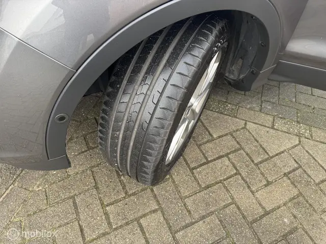 Ford Kuga 1.6 Titanium 2014 Benzine 35