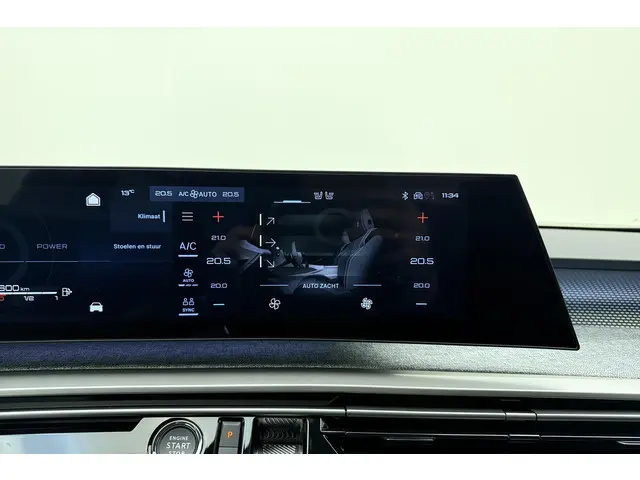 Peugeot 3008 1.2 Hybrid 145 GT 2025 Hybride Benzine 31