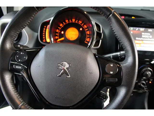 Peugeot 108 1.0 e-VTi Allure 2016 Benzine 13