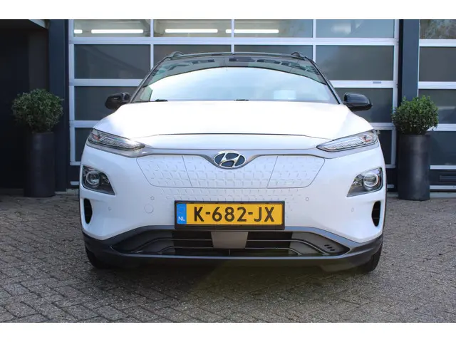 Hyundai Kona EV Premium 64 kWh 2020 Elektrisch 2