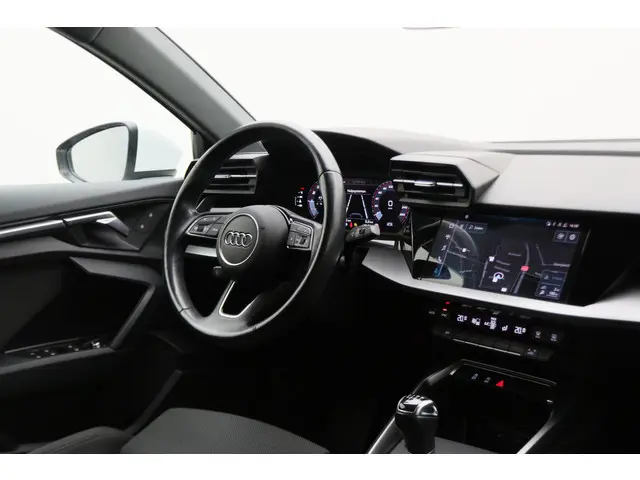 Audi A3 Sportback 30 TFSI Business edition 2020 Benzine 30