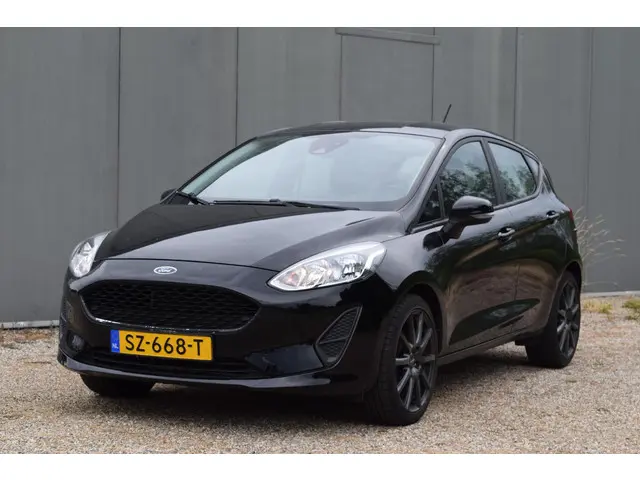Ford Fiesta 1.1 Trend 2018 Benzine 24