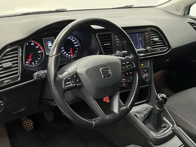 SEAT Leon 1.4 TSI Style Business 2015 Benzine 2