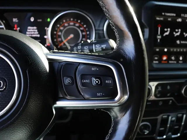 Jeep Wrangler Unlimited 2.0T Sahara 2019 Benzine 24