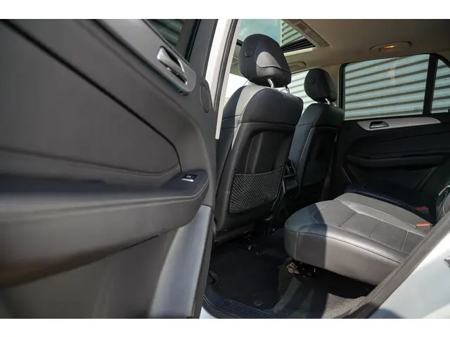 Mercedes-Benz GLE 500 e 4MATIC 2015 Hybride Benzine 10