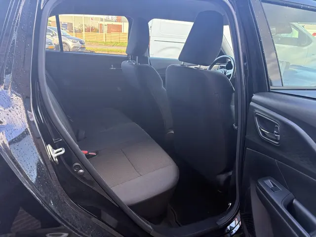 Suzuki Swift 1.2 Select Smart Hybrid 2024 Benzine 8