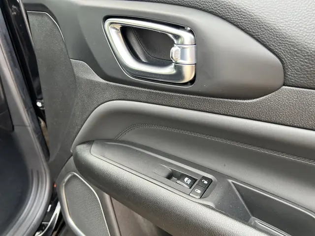 Jeep Compass 1.5T e-Hybrid Limited 2023 Hybride Benzine 28