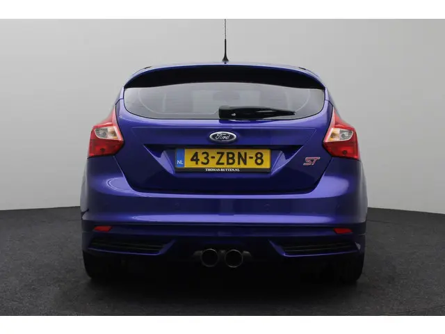 Ford Focus 2.0 EcoBoost ST-2 2012 Benzine 9