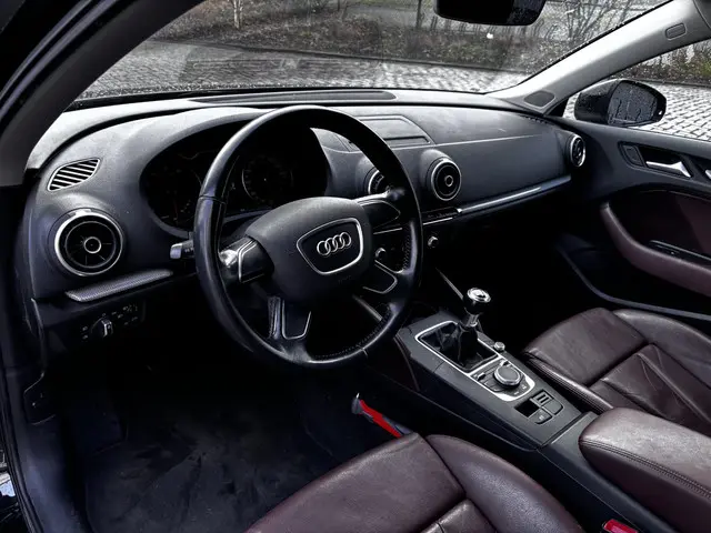 Audi A3 Sportback 1.4 TFSI CoD Ambiente 2015 Benzine 15