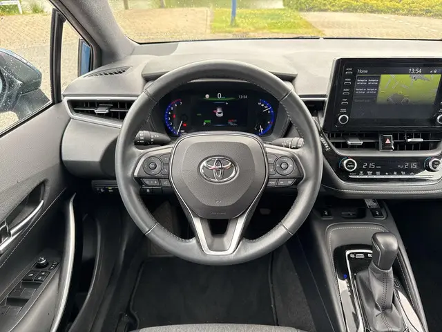 Toyota Corolla 1.8 Hybrid Dynamic 2021 Hybride Benzine 10