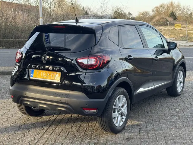 Renault Captur 0.9 TCe Limited 2020 Benzine 6