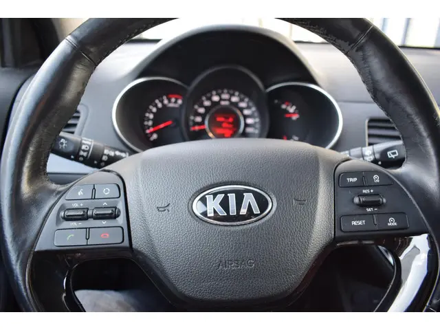 Kia Picanto 1.2 CVVT SportsLine 2015 Benzine 13