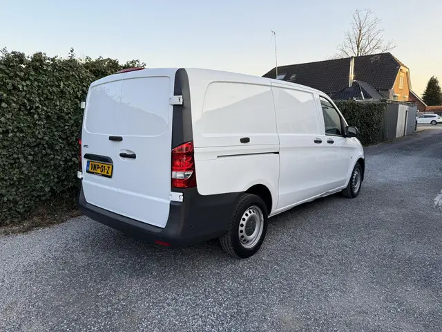 Mercedes-Benz Vito 114 CDI Lang 2020 Diesel 3