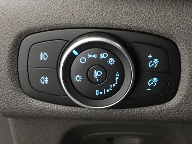 Ford Transit Custom 131pk L2H1 Trend 2020 Diesel 19