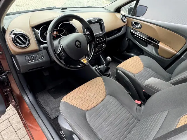 Renault Clio 0.9 TCe Dynamique / Nap / Pdc 2014 Benzine 12