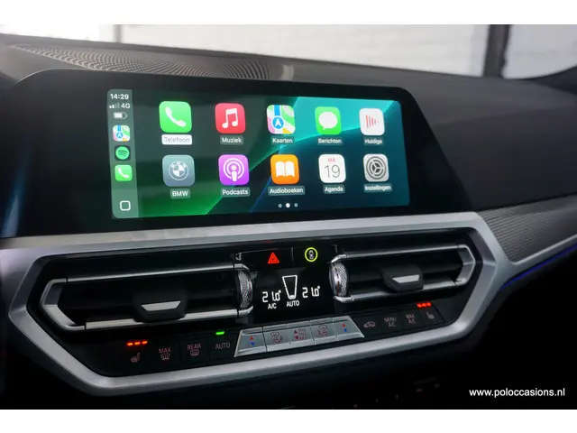 BMW 3 Serie Touring 318i 2020 Benzine 15