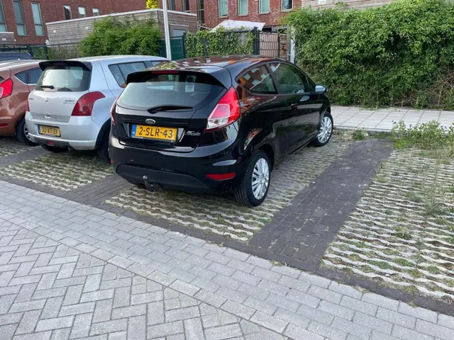 Ford Fiesta 1.0 Style airco org NL 2013 Benzine 4