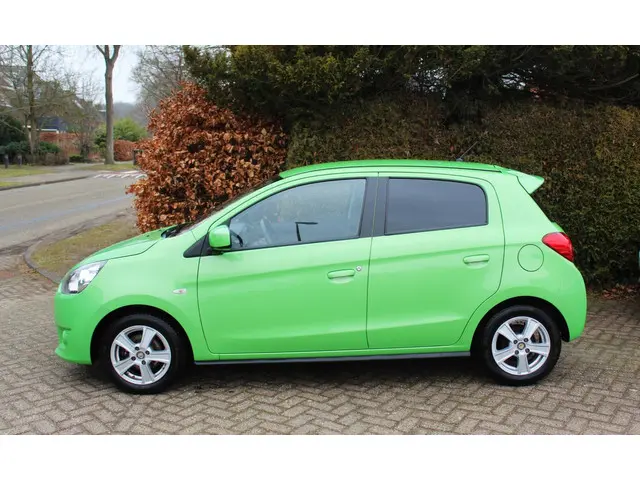 Mitsubishi Space Star 1.2 Instyle 2015 Benzine 4