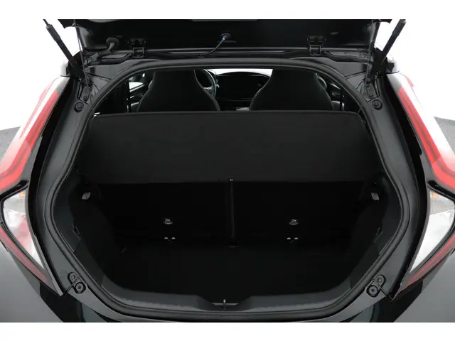 Toyota Aygo X Hybrid 115 play 2026 Hybride Benzine 21