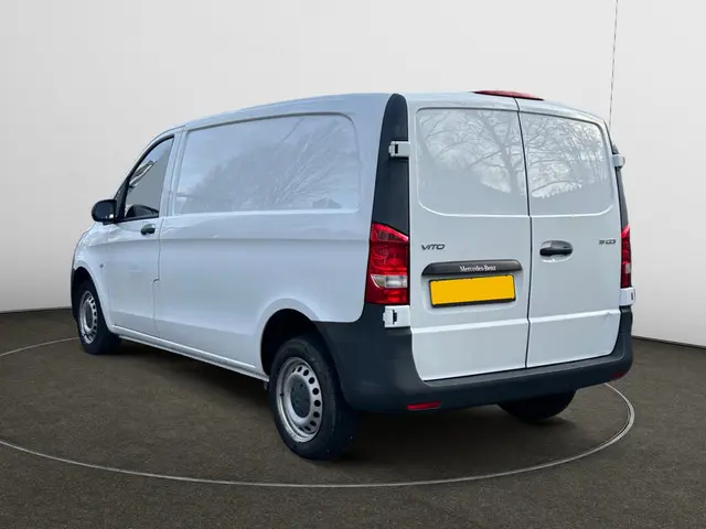 Mercedes-Benz Vito 111 CDI Functional- 2015 Diesel 23