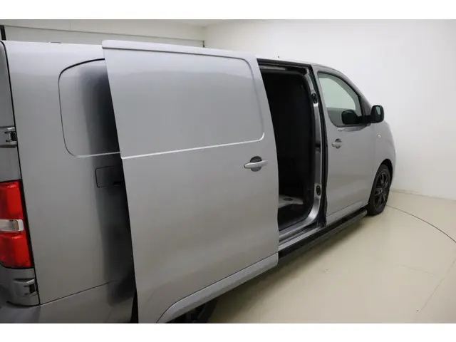 Opel Vivaro 2.0 CDTI L3H1 Innovation 2022 Diesel 10