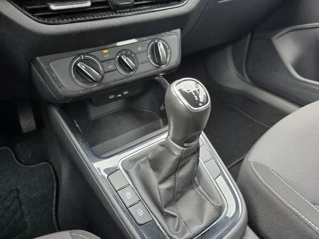 Škoda Fabia 1.0 TSI Business Edition 2021 Benzine 13