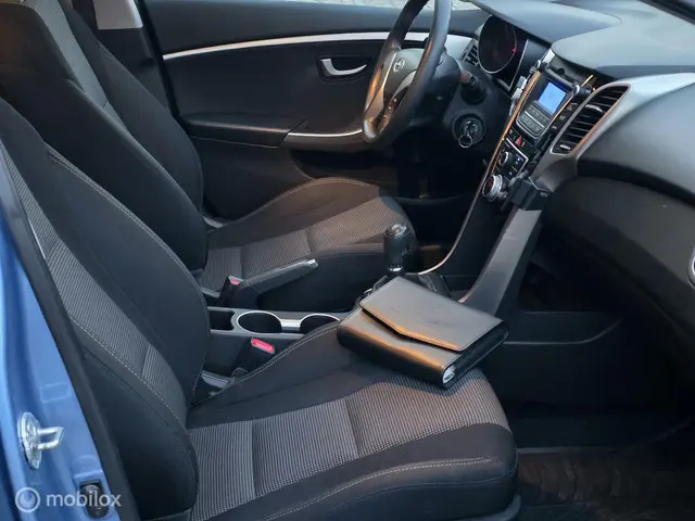 Hyundai i30 1.4✅️Airco✅️Apk✅️ 2013 Benzine 13