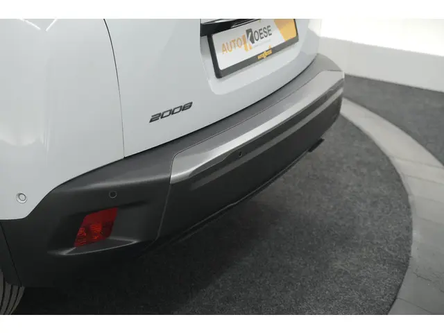 Peugeot 2008 PureTech 100 Allure 2024 Benzine 25