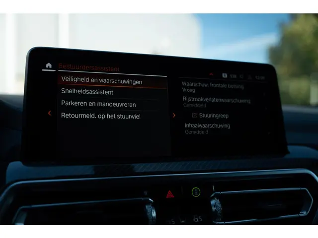 BMW X4 xDrive20i High Executive 2022 Benzine 43