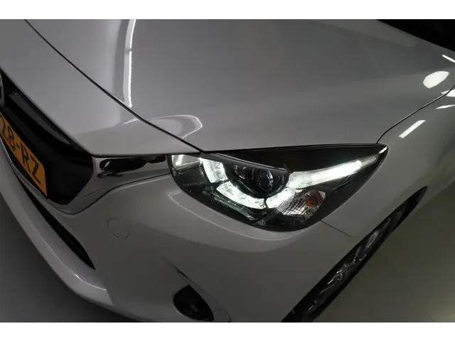 Mazda 2 1.5 90pk Automaat GT-M 2019 Benzine 37