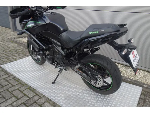 Kawasaki Versys 650 ABS 2017 Benzine 16