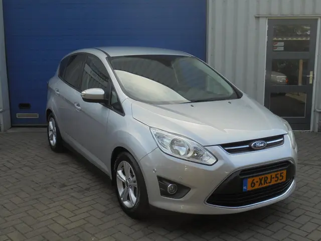 Ford C-MAX 1.0 Titanium APK TREKHAAK 2013 Benzine 4