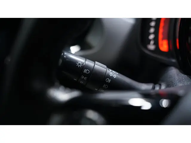 Peugeot 108 1.0 e-VTi Allure 2019 Benzine 19