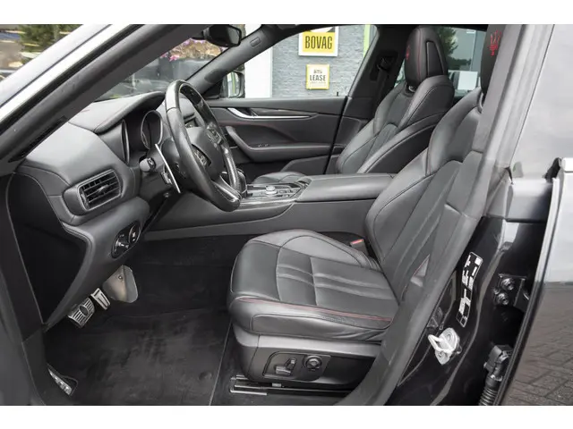 Maserati Levante 3.0 V6 AWD GranSport 2018 Benzine 12