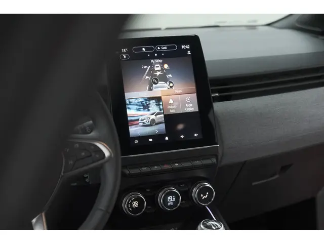 Renault Clio 1.0 TCe 90 GPF techno 2025 Benzine 47