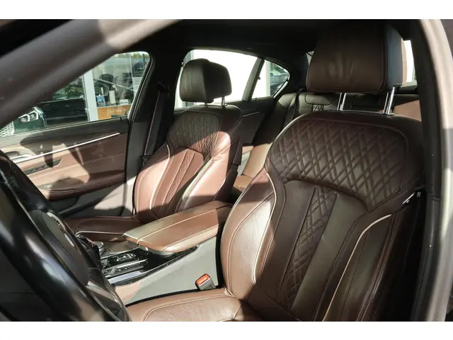 BMW 5 Serie Sedan 530e 2021 Hybride Benzine 13