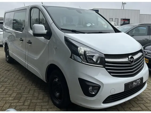 Opel Vivaro 2